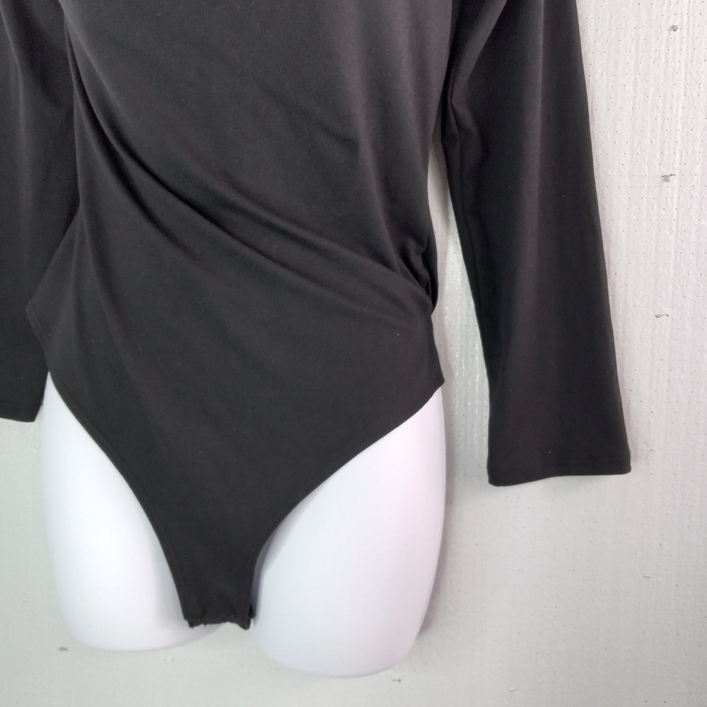 Day&Night 2X Long Sleeved Choker Strappy Cold Shoulder Body Suit in Black - Picture 14 of 15